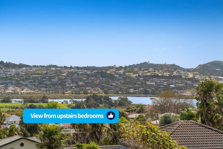 Photo of property in 4 Totara Views Drive, Red Beach, 0932