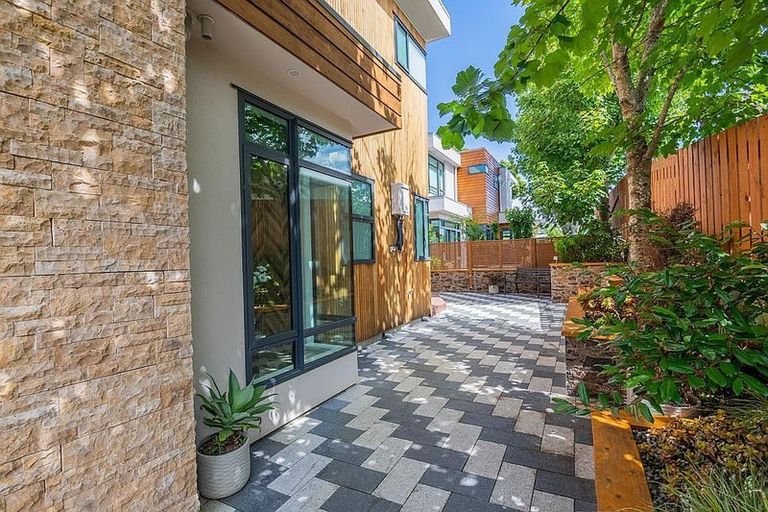 Photo of property in 90a Khandallah Road, Khandallah, Wellington, 6035