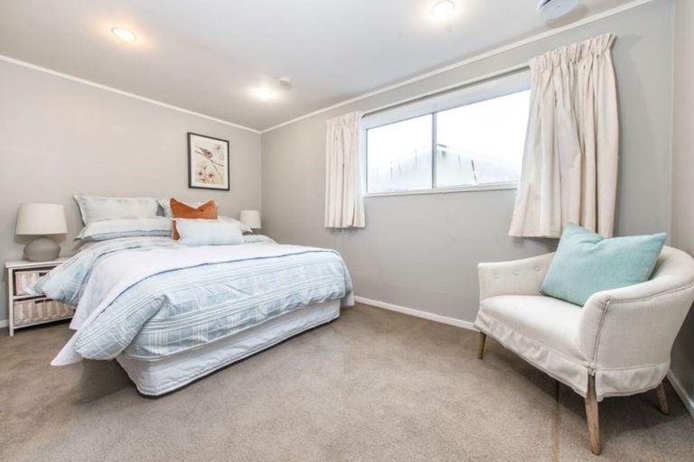 Photo of property in 1 Regatta Road, Torbay, Auckland, 0630