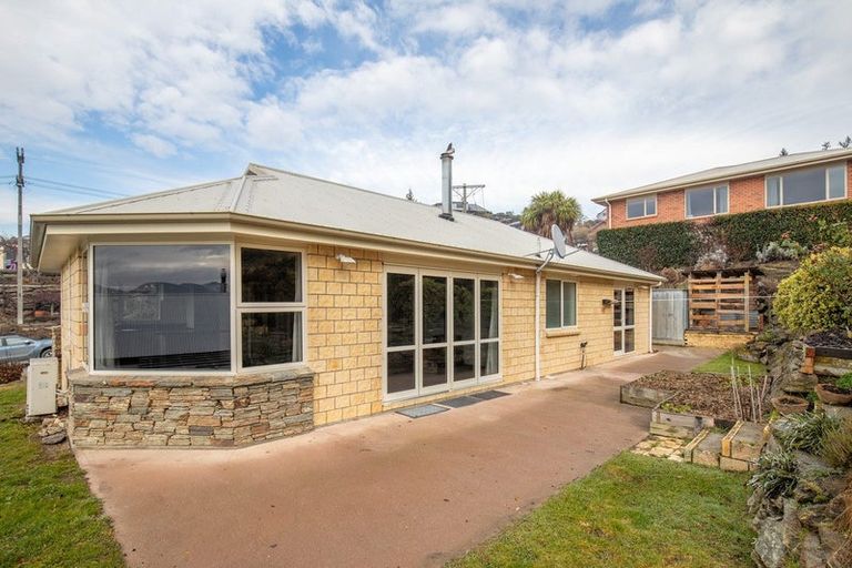 Photo of property in 17 Aronui Road, Bridge Hill, Alexandra, 9320