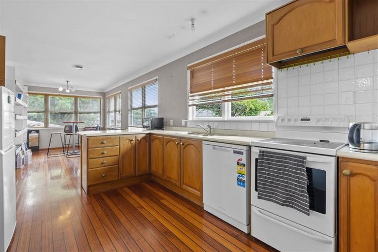 Photo of property in 433 Great South Road, Opaheke, Papakura, 2113