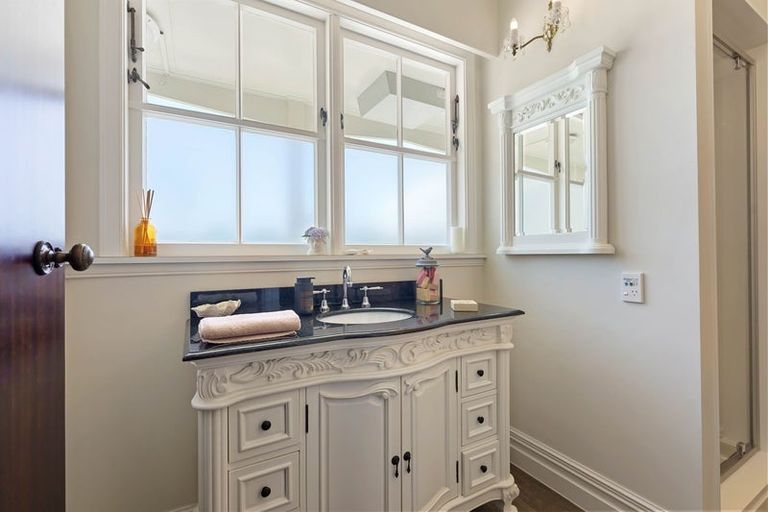 Photo of property in 45-47 Kohekohe Road, Waikanae, 5036