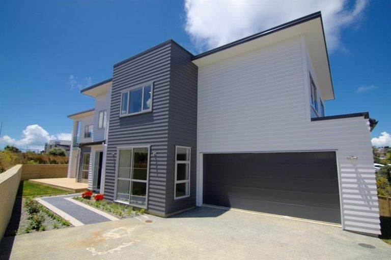Photo of property in 32 Remuremu Street, Long Bay, Auckland, 0630