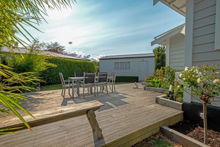 Photo of property in 1 Jones Place, Highbury, Palmerston North, 4412