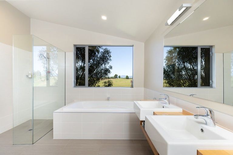 Photo of property in 128 Horton Road, Tasman, Upper Moutere, 7173