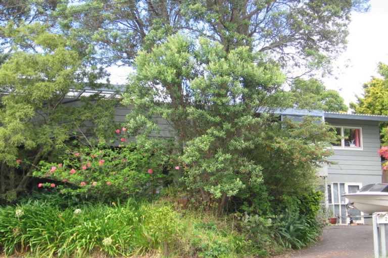 Photo of property in 2/47 Lyons Avenue, Murrays Bay, Auckland, 0630