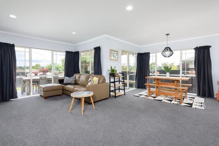 Photo of property in 12 Ridgemount Terrace, Welcome Bay, Tauranga, 3112