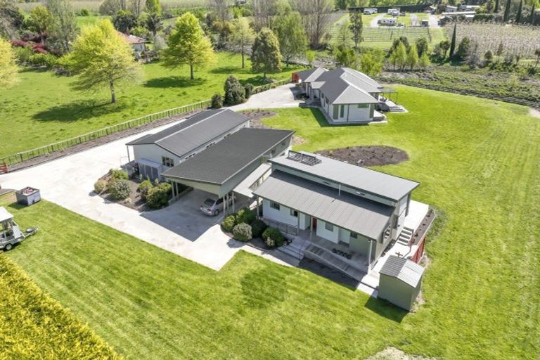 Photo of property in 150 Te Aute Road, Havelock North, 4130