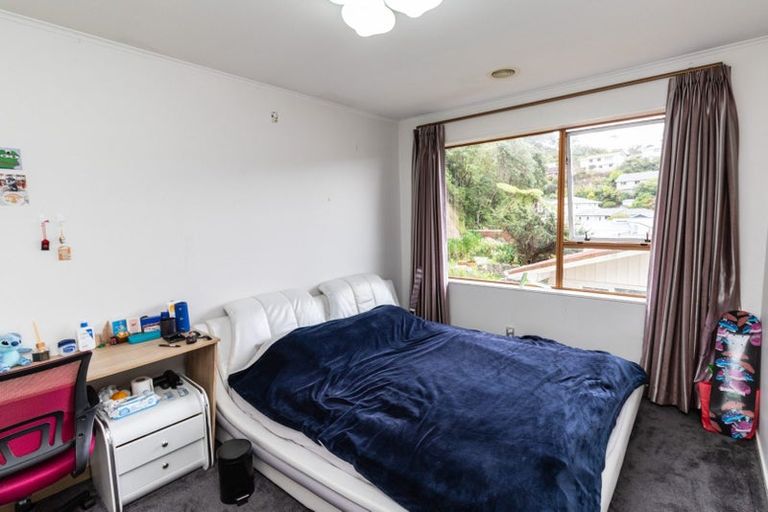 Photo of property in 1 Paddington Grove, Karori, Wellington, 6012