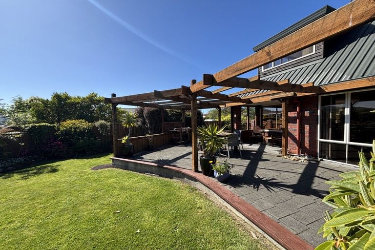 Photo of property in 19 Walton Park Avenue, Fairfield, Dunedin, 9018