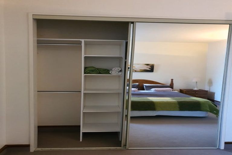 Photo of property in 5/37 Majoribanks Street, Mount Victoria, Wellington, 6011