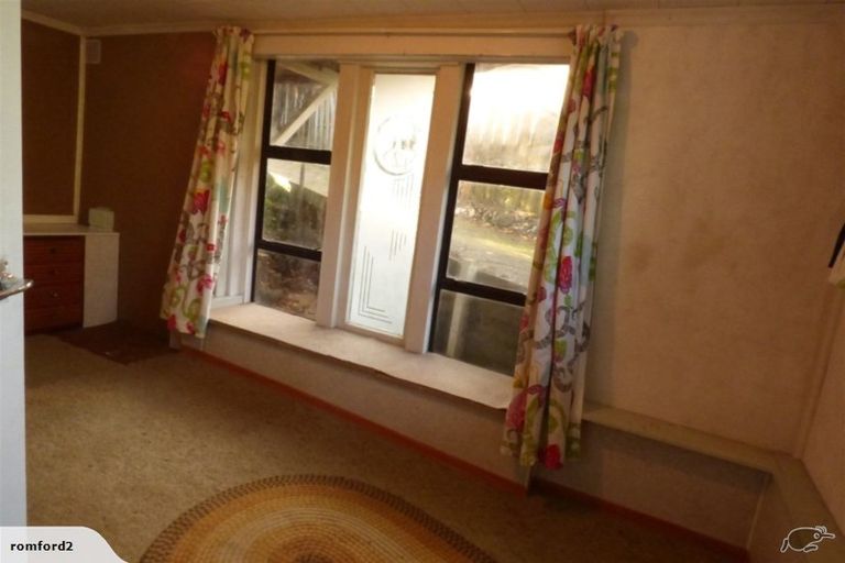 Photo of property in 144 Woodlands Park Road, Titirangi, Auckland, 0604