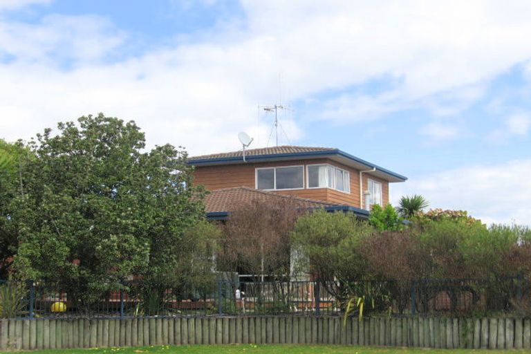 Photo of property in 112 Dickson Road, Papamoa Beach, Papamoa, 3118