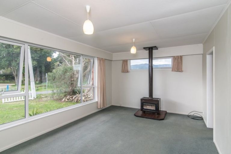 Photo of property in 24 Titoki Road, Raumati Beach, Paraparaumu, 5032