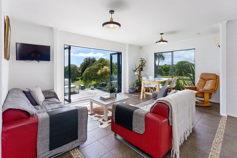 Photo of property in 2a Otaihanga Road, Paraparaumu Beach, Paraparaumu, 5032