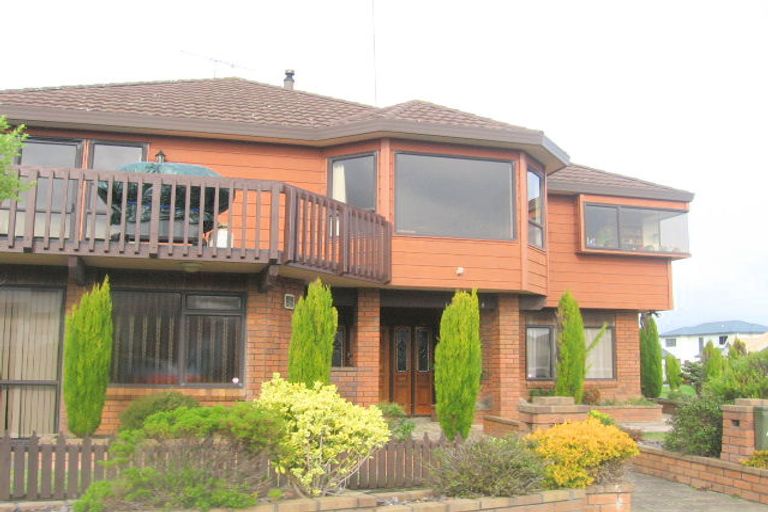 Photo of property in 8 Saint Ives Drive, Camborne, Porirua, 5026