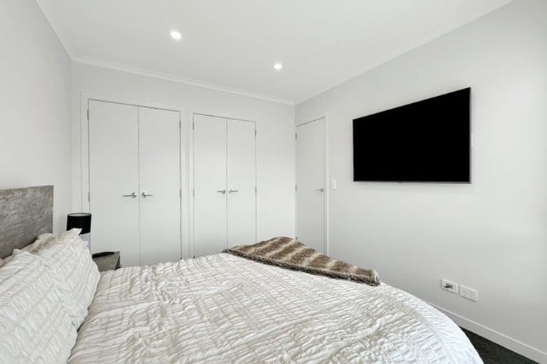 Photo of property in 12 Eyton Kay Road, Hobsonville, Auckland, 0616