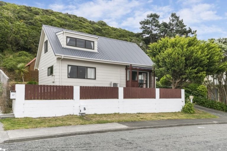 Photo of property in 49 Nalanda Crescent, Broadmeadows, Wellington, 6035