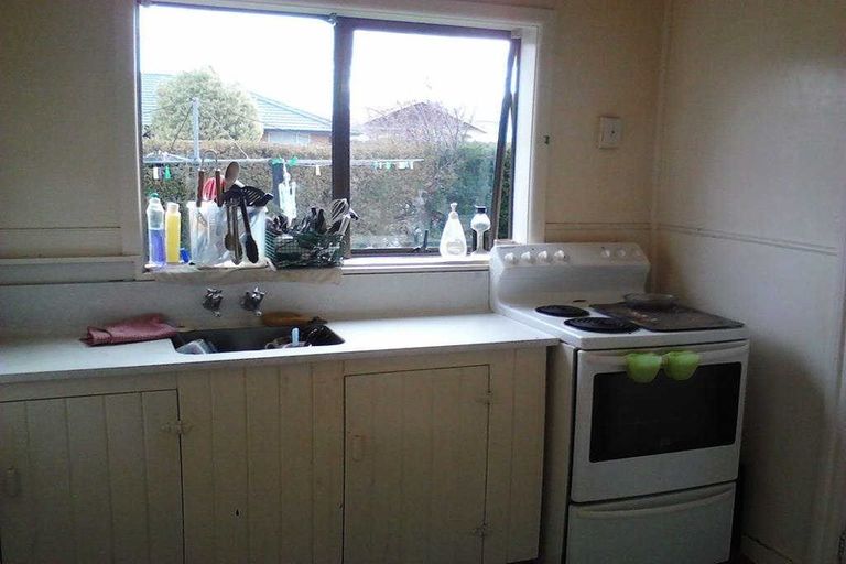 Photo of property in 3/32 Division Street, Riccarton, Christchurch, 8041