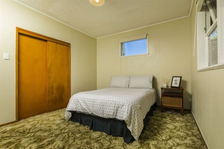Photo of property in 84 Universal Drive, Henderson, Auckland, 0610