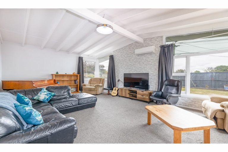 Photo of property in 181 Palmers Road, New Brighton, Christchurch, 8083