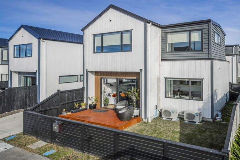 Photo of property in 41 John Gray Street, Papakura, 2110