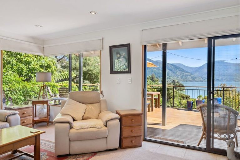 Photo of property in 28 Moetapu Bay Road, Moetapu Bay, Picton, 7282