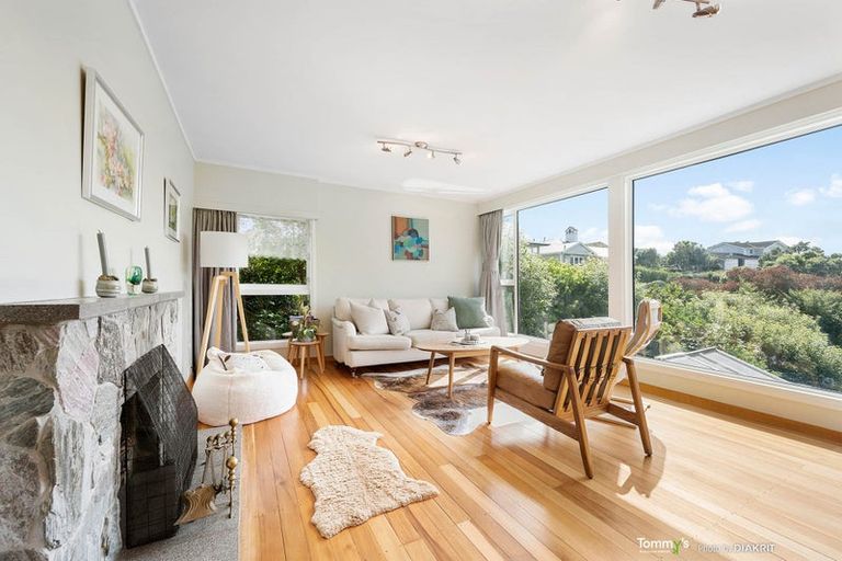 Photo of property in 67 Nicholson Road, Khandallah, Wellington, 6035