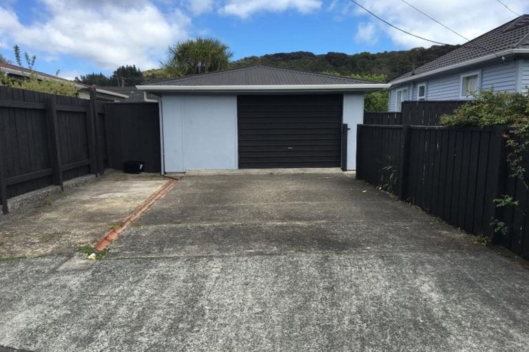 Photo of property in 5 Hyde Street, Wainuiomata, Lower Hutt, 5014