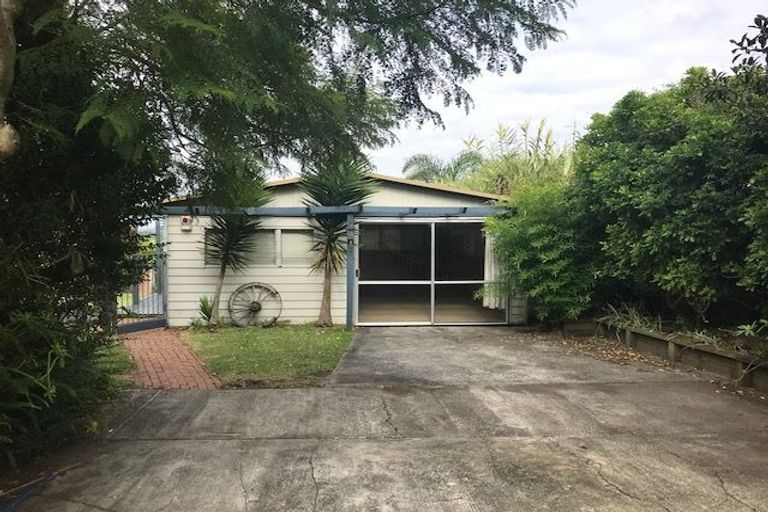 Photo of property in 50 Bleakhouse Road, Howick, Auckland, 2014