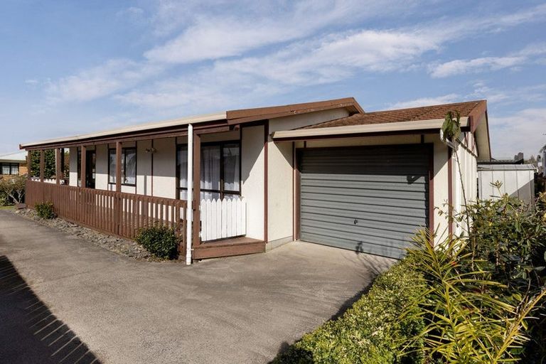 Photo of property in 37 Lloyd Street, Parkvale, Tauranga, 3112