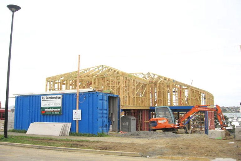 Photo of property in 62 Compass Way, Half Moon Bay, Auckland, 2012