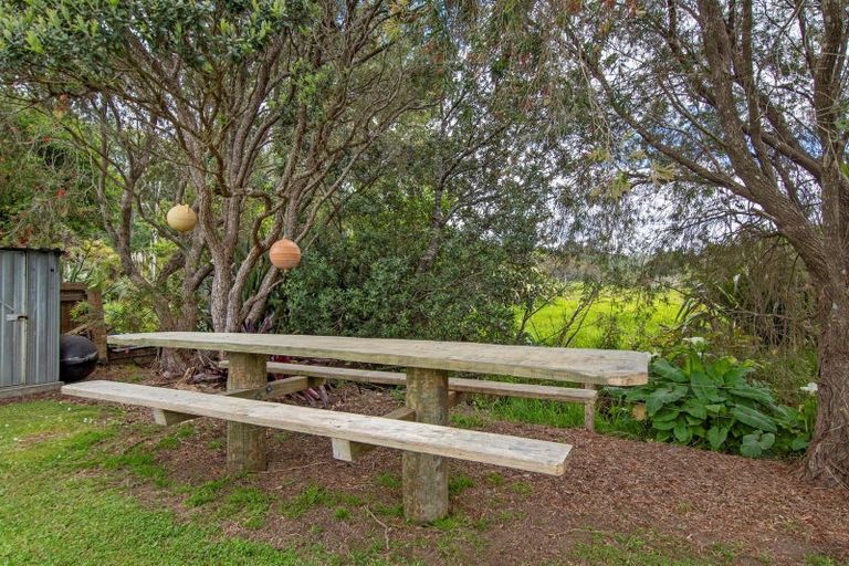 Photo of property in 125 Oakura Road, Oakura, Hikurangi, 0184