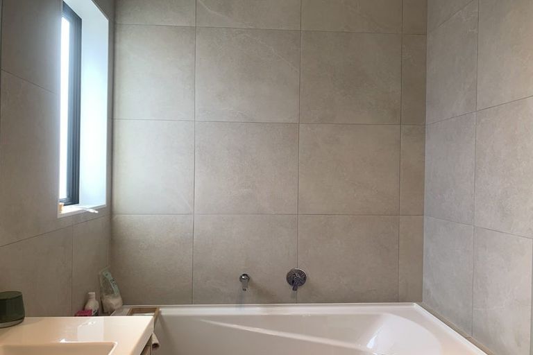 Photo of property in 9 Roundel Crescent, Whenuapai, Auckland, 0618