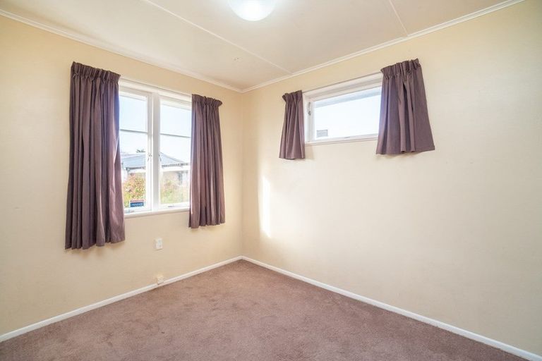 Photo of property in 14 Kettle Avenue, Awapuni, Palmerston North, 4412