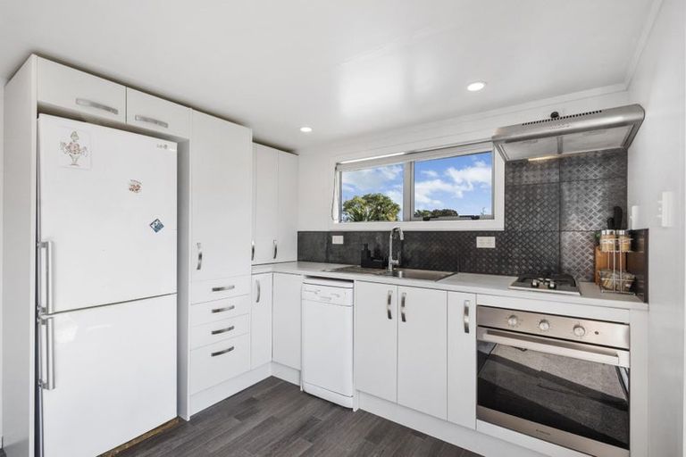 Photo of property in 34 Rhonda Avenue, Deanwell, Hamilton, 3206