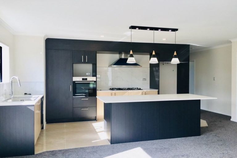 Photo of property in 4 Grandifolia Road, Takanini, 2110