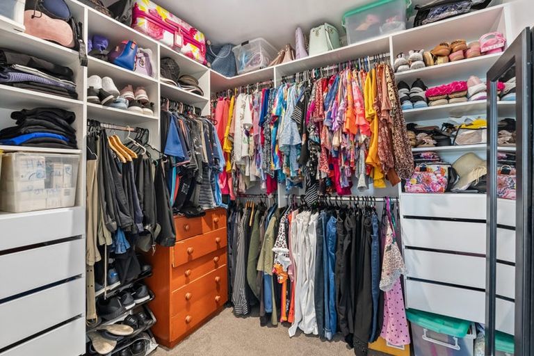 Photo of property in 104 Kaurinui Crescent, One Tree Point, 0118