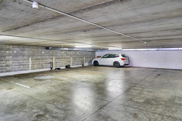 Photo of property in 12/337 Jackson Street, Petone, Lower Hutt, 5012