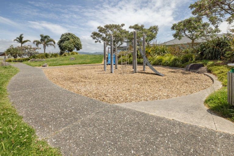 Photo of property in 112 Palm Springs Boulevard, Papamoa Beach, Papamoa, 3118
