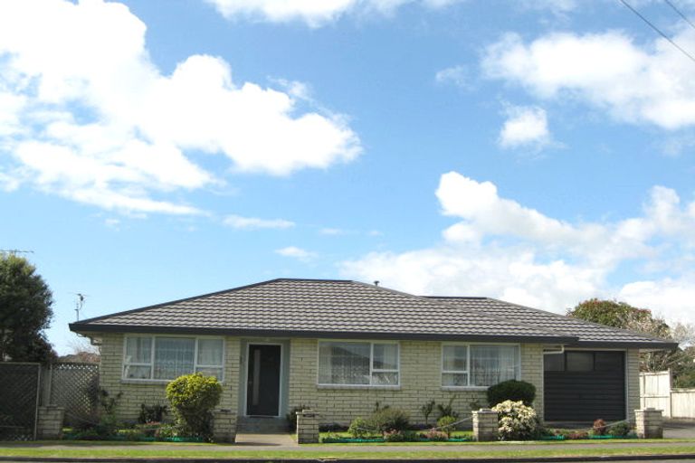 Photo of property in 1/46 Dorset Avenue, Westown, New Plymouth, 4310