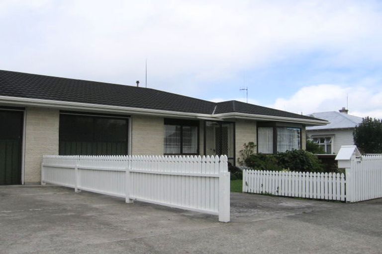 Photo of property in 334a Featherston Street, Palmerston North, 4414
