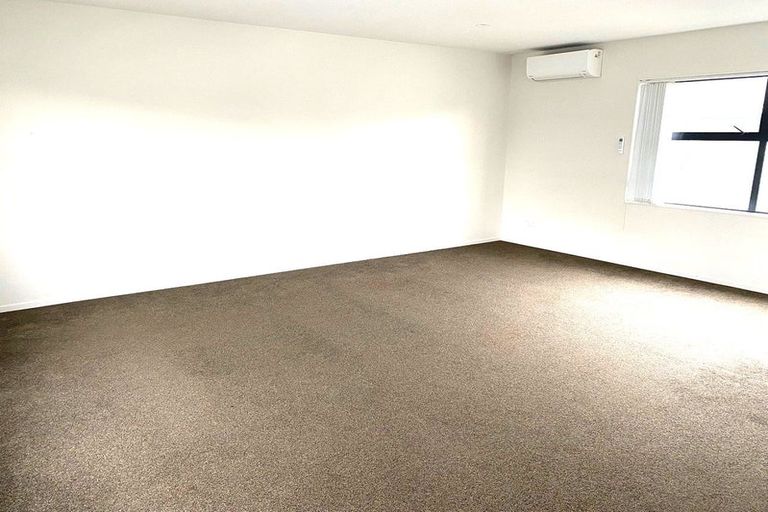 Photo of property in 45 Treestump Road, Takanini, 2112