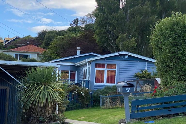 Photo of property in 7 Dickson Street, Macandrew Bay, Dunedin, 9014