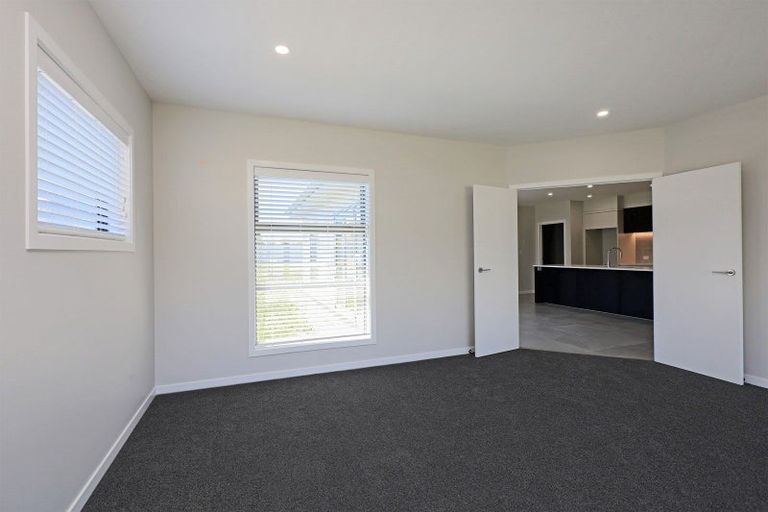 Photo of property in 5 Cassin Place, Taradale, Napier, 4112