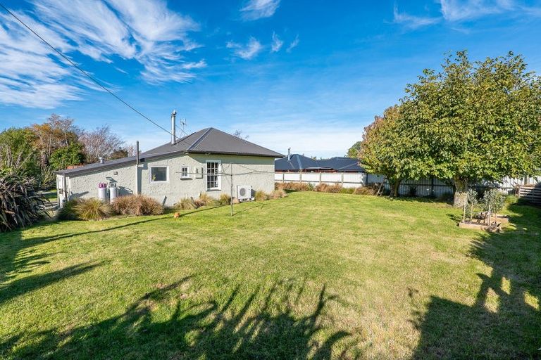 Photo of property in 27 Station Road, Coalgate, 7673