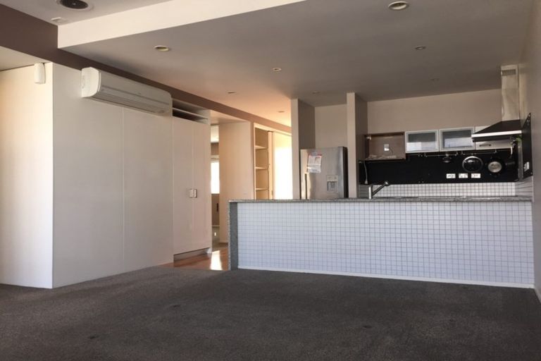 Photo of property in 8 Bowen Crescent, Opunake, 4616