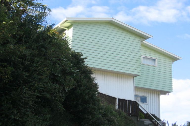 Photo of property in 2/18 Thurleigh Grove, Karori, Wellington, 6012