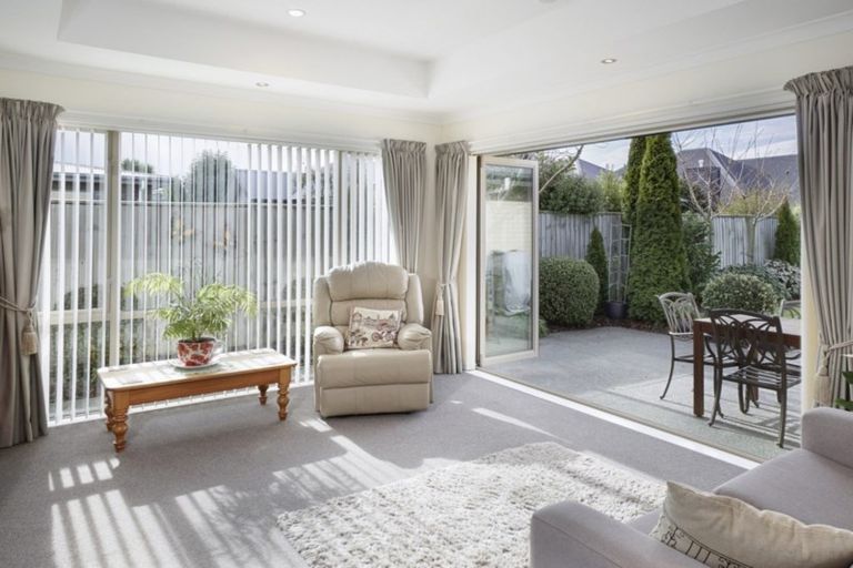 Photo of property in 26 Cedar Place, Rangiora, 7400