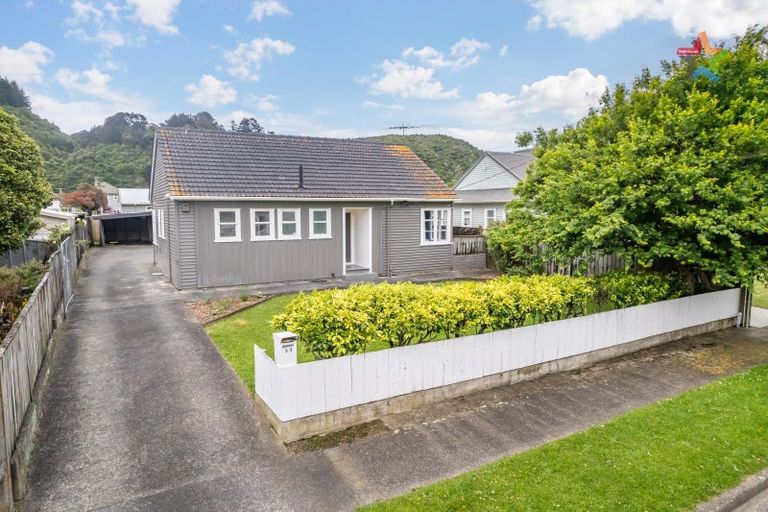 Photo of property in 33 Milne Crescent, Taita, Lower Hutt, 5011